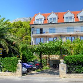 Szobák A Tenger Mellett Duce, Omis - 3063 Duće