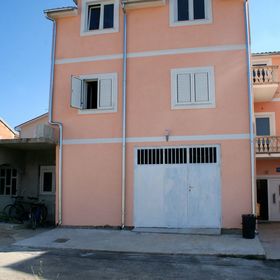 Apartmanok Parkolóhellyel Vodice - 4214