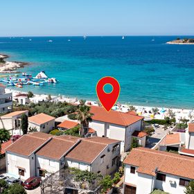 Apartmanok Családok Részére Medencével Rogoznica - 7557