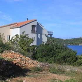 Apartmanok A Tenger Mellett Vis - 2470