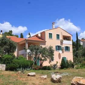 Apartmanok Parkolóhellyel Sveti Jakov, Losinj - 8011 Sveti Jakov