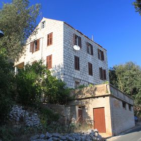 Apartmanok Parkolóhellyel Lastovo - 8322