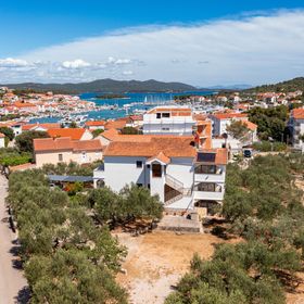 Apartmanok Parkolóhellyel Jezera, Murter - 798 Jezera