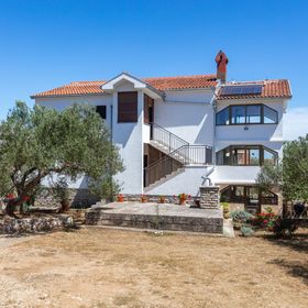 Apartmanok Parkolóhellyel Jezera, Murter - 798 Jezera