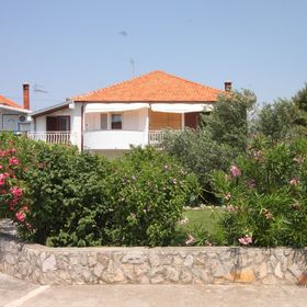 Családi Apartmanok A Tenger Mellett Nevidane, Pasman - 325 Neviđane