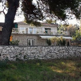 Apartmanok A Tenger Mellett Necujam, Solta - 5186 Nečujam