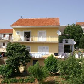 Apartmanok A Tenger Mellett Grebastica, Sibenik - 4207 Grebaštica
