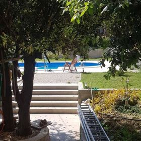 Apartmanok Családok Részére Medencével Banjol, Rab - 5007 Banjol