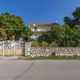 Apartment Linda Primosten