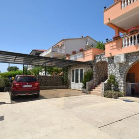 Apartments Skrabonja Čizići