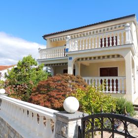 Apartments Sikic Malinska