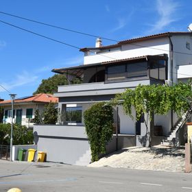Apartments Sunset Njivice
