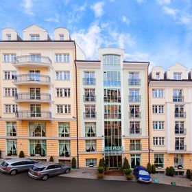 KARLSBAD GRANDE MADONNA Karlovy Vary