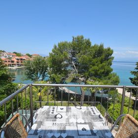 Apartments Frane Malinska