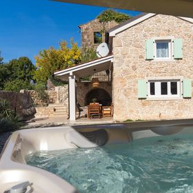 Holiday Home Misto Malinska