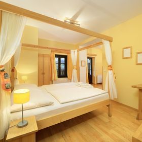 Hotel Garni Myší Díra & Hotel Barbakán Český Krumlov