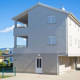 Apartment Nadica Malinska