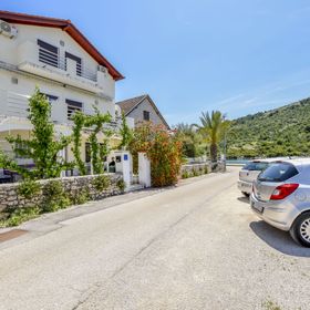 Apartment Bosiljka Rogoznica