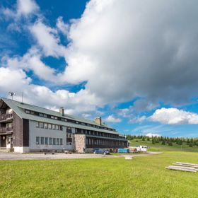 Dvorská bouda Strážné