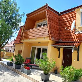 MeLuis Nyaraló Balatonkeresztúr