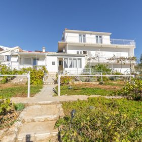 Apartments and Room Milka-Jere Primosten