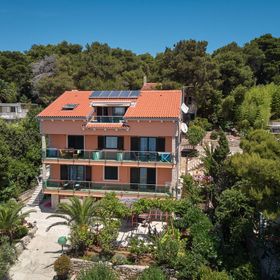 Apartmanok A Tenger Mellett Mali Losinj, Losinj - 5391 Mali Lošinj