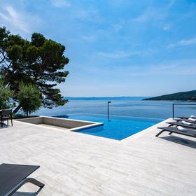 Luxusvilla A Tenger Mellett Medencével Sumartin, Brac - 5639 Sumartin