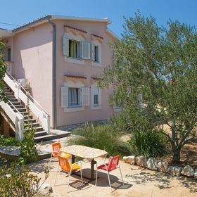 Apartmanok Gyermekes Családok Részére Novalja, Pag - 6490 Novalja