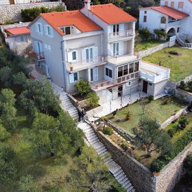 Apartmanok Parkolóhellyel Rab - 14120