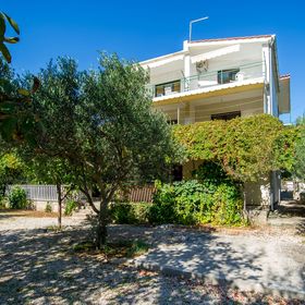 Apartmanok A Tenger Mellett Grebastica, Sibenik - 14317 Grebaštica