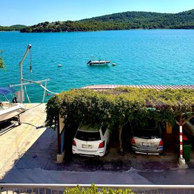 Apartmanok A Tenger Mellett Tisno, Murter - 14346 Tisno