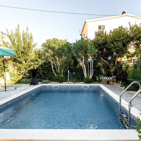 Apartmanok Családok Részére Medencével Split - 14401