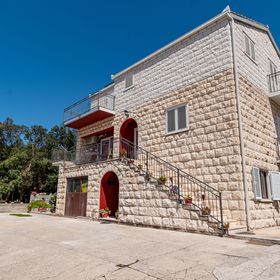 Apartmanok és Szobák Parkolóhellyel Mali Ston, Peljesac - 14434 Mali Ston