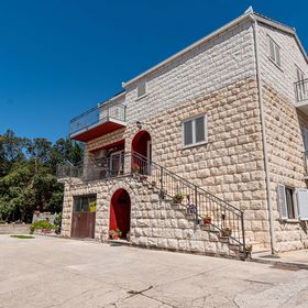 Apartmanok és Szobák Parkolóhellyel Mali Ston, Peljesac - 14434 Mali Ston