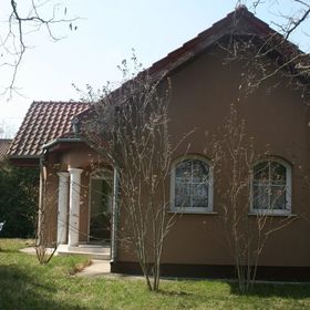 Kápolnai Vendégház Balatonőszöd