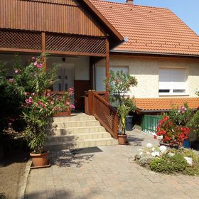 Mézeskalács Vendégház Balatonboglár