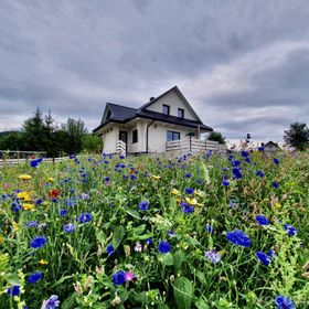 Rajska Chata w górach z Balią