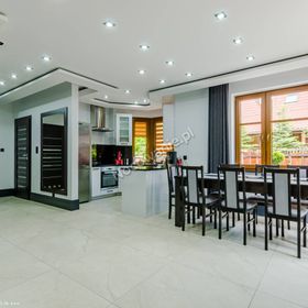 Dom nad jeziorem Ublik z sauną oraz jacuzzi