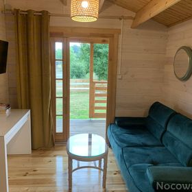 Pod Dziką Jabłonią