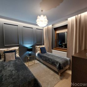 Klimat południa Nowoczesne domki z kominkami, sauną i fotelem masującym Bayamo, Lucca, Hawana I i Hawana II