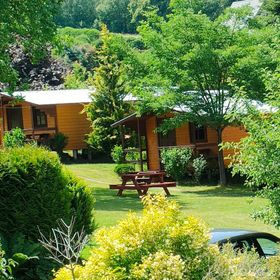 Domki Letniskowe koło promu