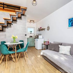 Loft House Rozewie Całoroczne domki z balią ogrodową 