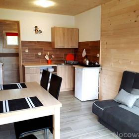 Domki na górze widokowej Plisz