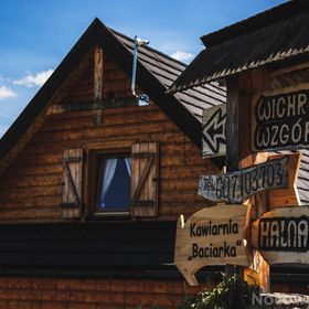 Chaty Wichrowe Wzgórze