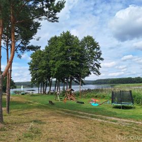 Nad Zatoką-domki i pokoje nad samym jeziorem