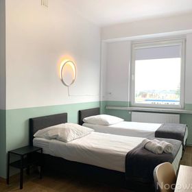 Premium Hostel & Bistro