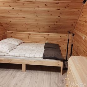 Drewniany domek w centrum