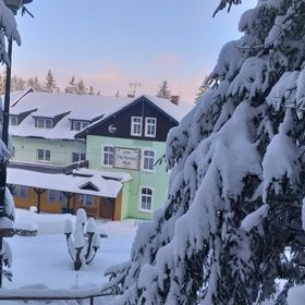 Ośrodek Wypoczynkowy na Koziej Hali i domki drewniane całoroczne