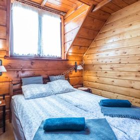 Domek nad górskim potokiem (u Doroty)