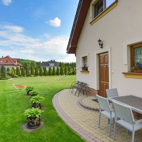 DOMEK NAD SANEM BIESZCZADY